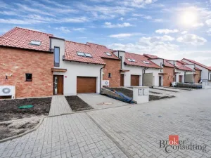 Prodej rodinného domu, Ořech, Východní, 166 m2