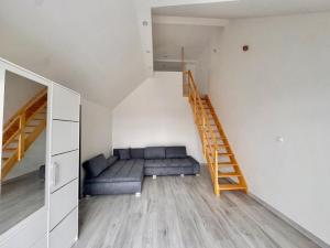 Pronájem bytu 3+kk, Praha - Vinohrady, Nad olšinami, 80 m2