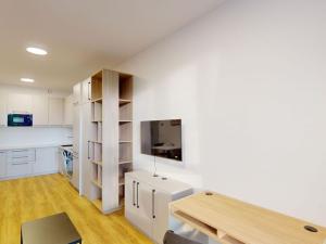 Pronájem bytu 2+kk, Praha - Vysočany, Odkolkova, 52 m2