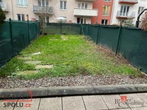 Pronájem bytu 1+kk, Praha - Záběhlice, Velenovského, 29 m2