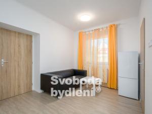 Pronájem bytu 2+kk, Praha - Řepy, Karlovarská, 39 m2