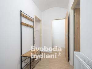 Pronájem bytu 2+kk, Praha - Řepy, Karlovarská, 39 m2