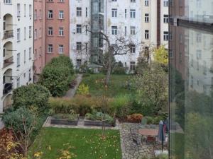 Pronájem bytu 4+kk, Praha - Vinohrady, Korunní, 105 m2