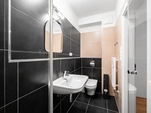 Pronájem bytu 3+kk, Praha - Břevnov, Na Petynce, 92 m2