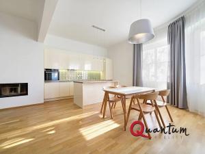 Prodej bytu 2+kk, Praha - Dejvice, Václavkova, 82 m2