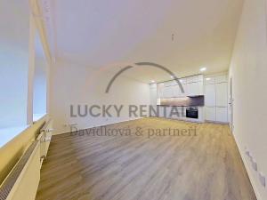 Pronájem bytu 2+kk, Praha - Smíchov, Pod Děvínem, 62 m2