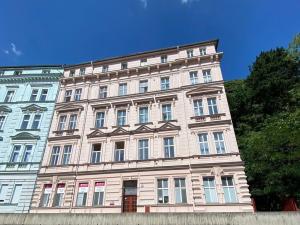 Prodej bytu 1+1, Karlovy Vary, I. P. Pavlova, 50 m2