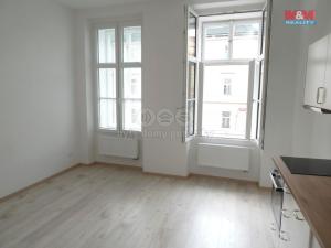 Pronájem bytu 1+kk, Praha - Nové Město, Vyšehradská, 28 m2