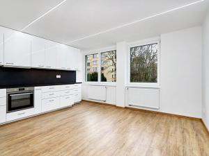 Pronájem rodinného domu, Praha - Kobylisy, Kubíkova, 150 m2