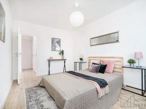 Prodej bytu 4+kk, Praha - Písnice, Na okruhu, 80 m2