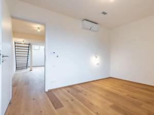 Prodej bytu 4+kk, Praha - Karlín, Pernerova, 107 m2