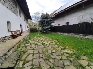 Prodej rodinného domu, Řásná, 300 m2