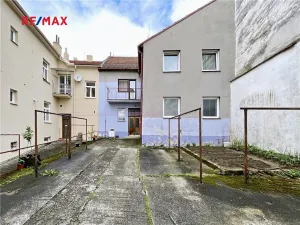 Pronájem bytu 2+1, Trhové Sviny, Nové město, 46 m2