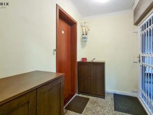 Pronájem bytu 1+kk, Praha - Vršovice, Vršovické náměstí, 29 m2