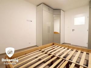 Pronájem bytu 2+kk, Kladno, Helsinská, 48 m2