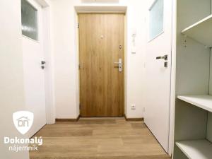 Pronájem bytu 2+kk, Kladno, Helsinská, 48 m2