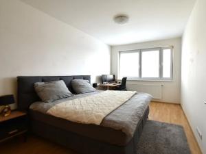 Pronájem bytu 3+kk, Praha - Letňany, Nepomuckých, 80 m2