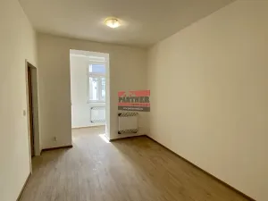 Pronájem bytu 2+kk, Praha - Smíchov, Ke Koulce, 36 m2