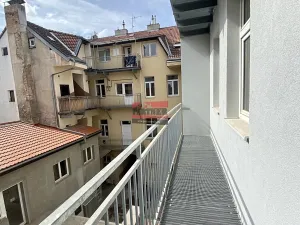 Pronájem bytu 2+kk, Praha - Smíchov, Ke Koulce, 36 m2