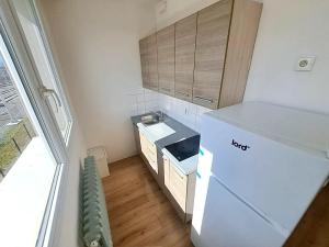 Pronájem bytu 1+kk, Praha - Vysočany, U vinných sklepů, 27 m2