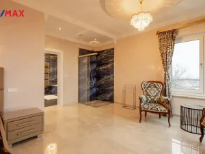 Prodej rodinného domu, Jenišov, Pod Vrchem, 483 m2