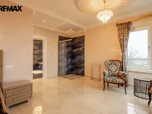 Prodej rodinného domu, Jenišov, Pod Vrchem, 483 m2