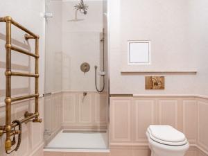 Prodej bytu 6+kk a větší, Karlovy Vary, Svahová, 537 m2