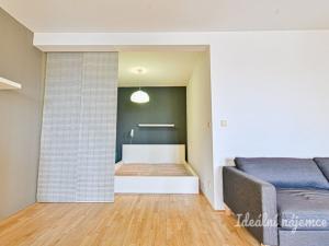 Pronájem bytu 1+kk, Brno - Královo Pole, Mojžíšova, 62 m2