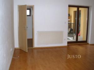 Pronájem bytu 1+kk, Písek - Vnitřní Město, Chelčického, 32 m2