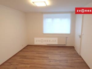 Pronájem bytu 2+1, Zlín - Kostelec, Lešenská, 75 m2