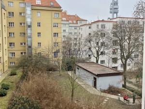 Pronájem bytu 2+1, Praha - Žižkov, Baranova, 61 m2