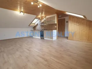 Pronájem bytu 2+kk, Praha - Satalice, Bošínská, 65 m2