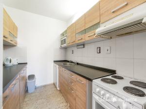 Pronájem bytu 3+kk, Praha - Bohnice, Radomská, 58 m2