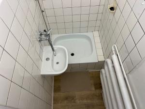 Pronájem bytu 1+kk, Praha - Záběhlice, Jabloňová, 24 m2