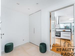 Prodej bytu 2+kk, Praha - Hlubočepy, Výhledová, 87 m2