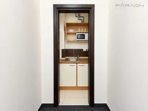 Pronájem kanceláře, Praha - Kunratice, Jana Růžičky, 18 m2