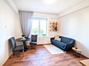 Prodej bytu 1+kk, Praha - Suchdol, Suchdolské náměstí, 29 m2