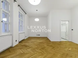 Pronájem bytu 2+kk, Praha - Nové Město, Na Poříčí, 60 m2