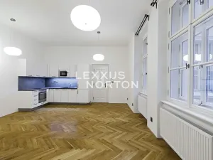 Pronájem bytu 2+kk, Praha - Nové Město, Na Poříčí, 60 m2