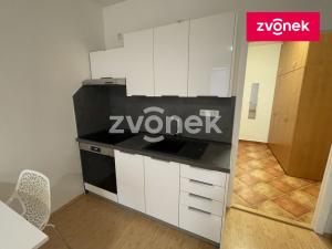 Pronájem bytu 1+kk, Zlín, Javorová, 28 m2