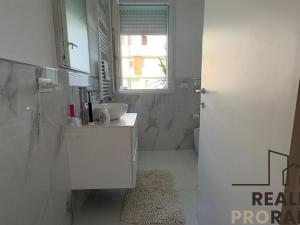 Prodej bytu 3+kk, Viale Torre Costiera, 65013 Città Sant'Angelo PE, Itálie, 75 m2