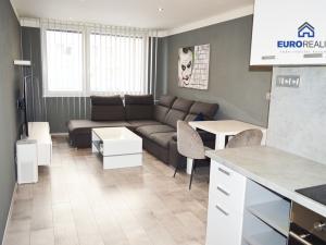 Pronájem bytu 2+kk, Kladno, Anglická, 41 m2