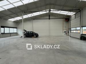 Pronájem skladu, Cvrčovice, 750 m2