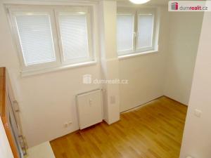 Pronájem bytu 1+kk, Praha - Smíchov, Mošnova, 21 m2