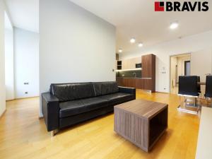 Pronájem bytu 2+kk, Brno, Jakubská, 65 m2