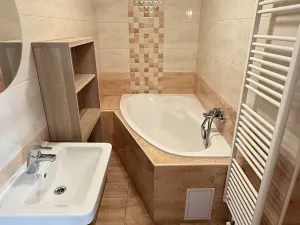 Pronájem bytu 2+kk, Praha - Vinohrady, Šrobárova, 74 m2