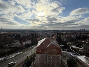 Pronájem bytu 2+kk, Praha - Vinohrady, Šrobárova, 74 m2