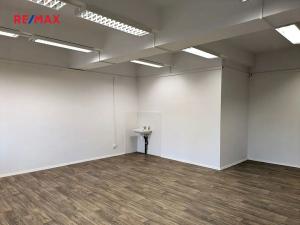 Pronájem kanceláře, Praha - Hloubětín, Nademlejnská, 50 m2