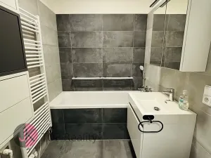 Pronájem bytu 2+kk, Praha - Strašnice, Třebohostická, 45 m2