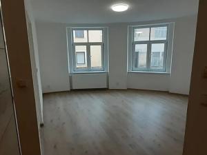 Prodej bytu 3+1, Neveklov, Táborská, 82 m2